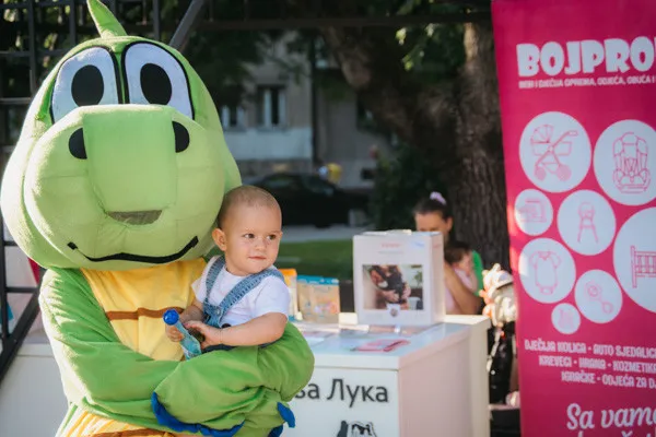 Konferencija beba - Banjaluka ispunjena dječijim osmijesima