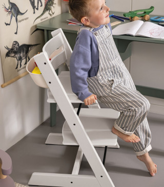 STOKKE STOLICA ZA HRANJENJE TRIPP TRAPP WHITE I BEBI SET TRIPP TRAPP ANTHRACITE 