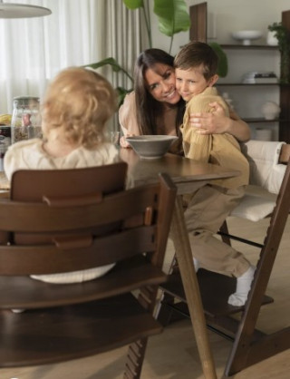 STOKKE STOLICA ZA HRANJENJE TRIPP TRAPP I BABY SET 6+ OAK WARM BROWN 495206 