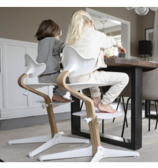 Stokke STOLICA ZA HRANJENJE NOMI NATURAL GREY 