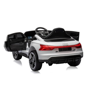 CHIPOLINO AUTO NA AKUMULATOR AUDI E-TRON WHITE, LEATHER SEAT ELKAUETR23W 