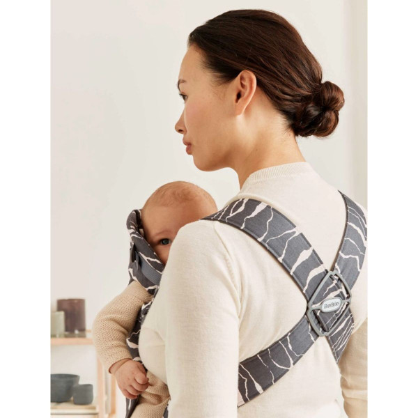 BABYBJORN BEBI NOSILJKA MINI ANTHRACITE/LANDSCAPE PRINT 021027 