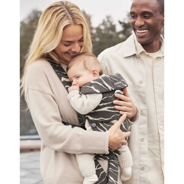 BABYBJORN BEBI NOSILJKA MINI ANTHRACITE/LANDSCAPE PRINT 021027 