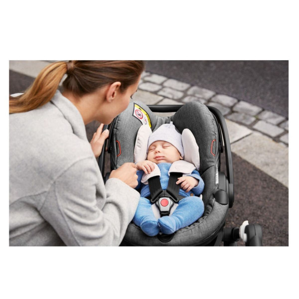 STOKKE STOKKE AUTO SJEDALICA IZI GO BLACK 556801 