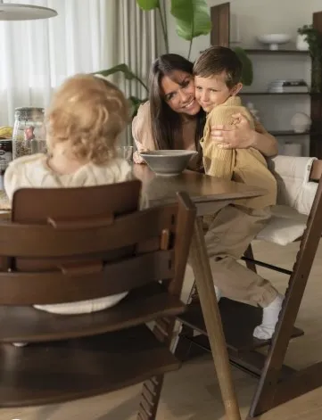 STOKKE STOLICA ZA HRANJENJE TRIPP TRAPP I BABY SET 6+ OAK WARM BROWN 495206