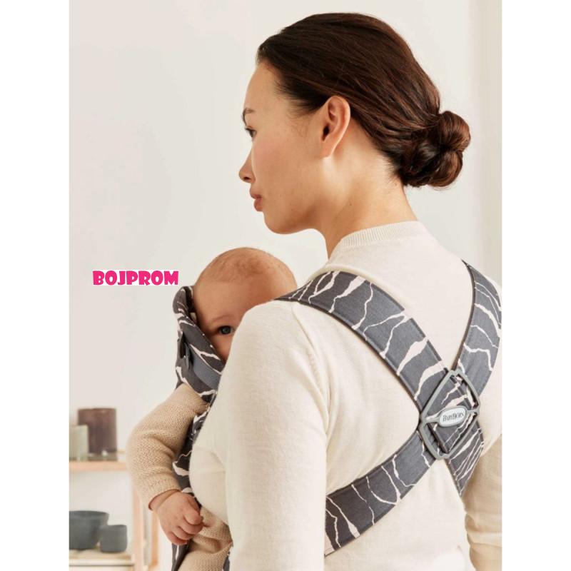 BABYBJORN BEBI NOSILJKA MINI ANTHRACITE/LANDSCAPE PRINT 021027 